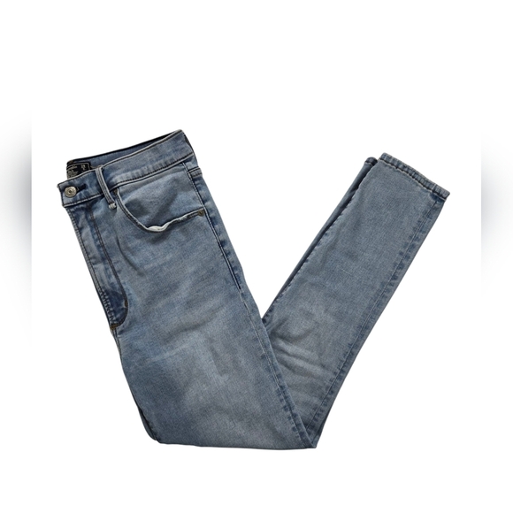 Abercrombie & Fitch Denim - EUC Abercrombie & Fitch Ultra High Rise Super Skinny Sz29/8s